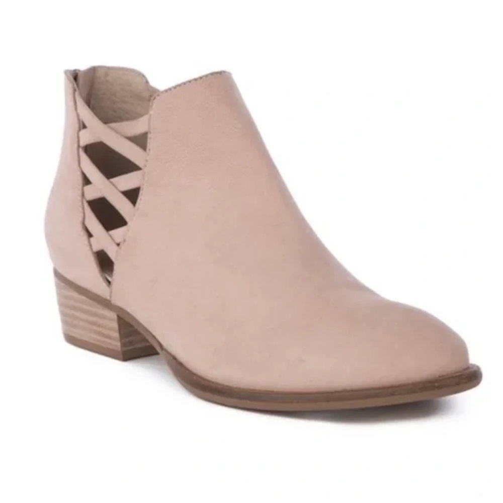 Seychelles Footwear Remembrance Lattice Detail Ankle Bootie Blush Pink Size‎ 9